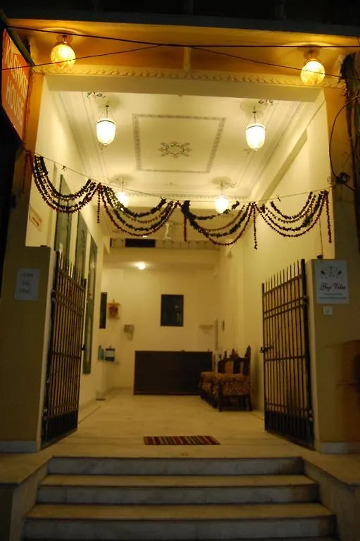 Madpackers Udaipur Hotel 3*,
