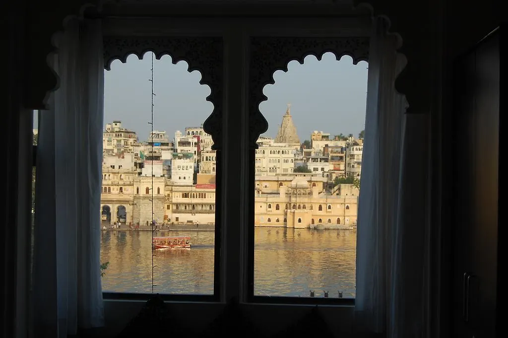 Madpackers Udaipur Hotel
