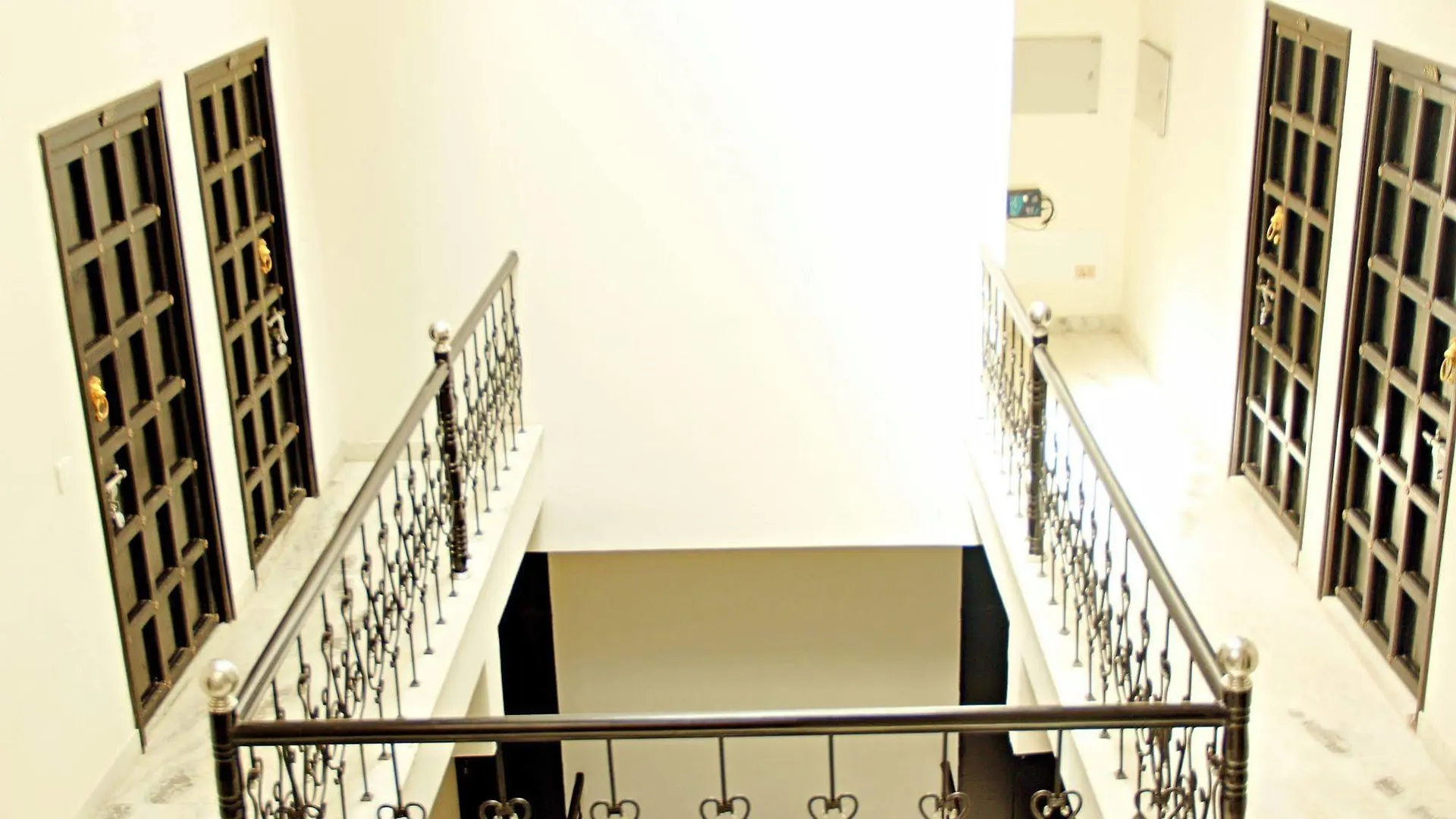 ***  Madpackers Udaipur Hotel India
